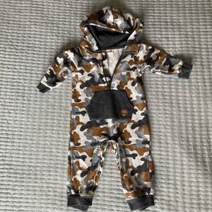 Timberland Baby One-Piece Outfit, size 12m